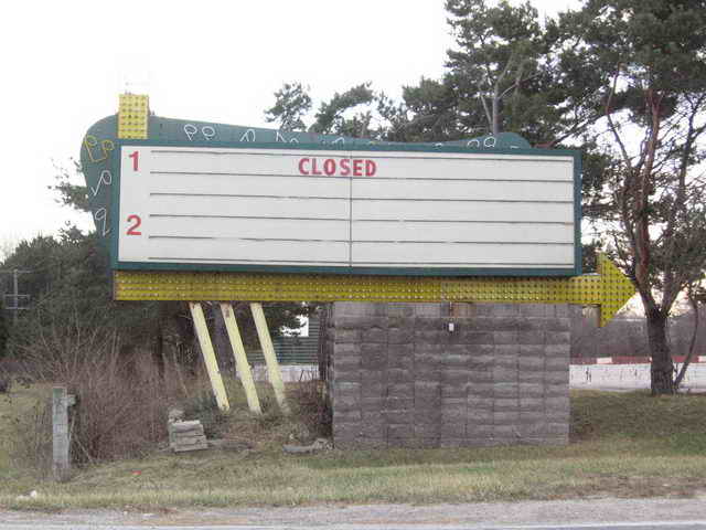 Melody 49 Drive-In - 2006 Photo (newer photo)